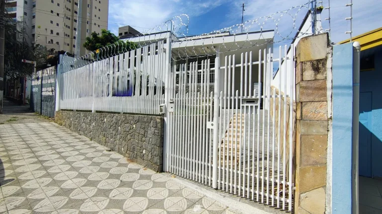 Imagem Casa Comercial para Locação em Sorocaba-SP, Jardim Paulistano: 2 Quartos, 2 Salas, 3 Banheiros, 2 Vagas de Garagem, 150m².