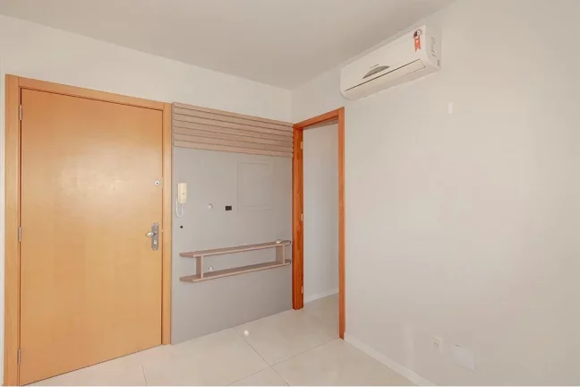 Imagem Apartamento com 1 Quarto à Venda, 31 m² em Menino Deus - Porto Alegre