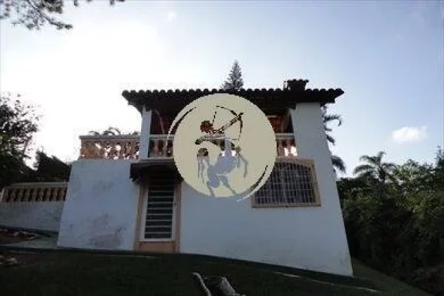 Imagem MARAVILHOSA CASA EM CONDOMINIO FECHADO ESTUDA PERMUTA TOTAL OU PARCIAL.
