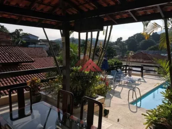Imagem Casa à venda, 262 m² por R$ 1.200.000,00 - Maria Paula - Niterói/RJ