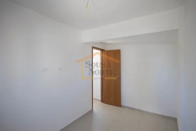 Imagem Apartamento amplo, 2 dormitórios, 1 banheiro, sala dois ambientes, cozinha com gabinete embutido e ...
