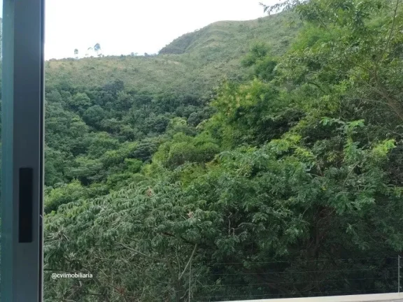 Imagem Apartamento no Buritis em rua tranquila. 1 por andar com elevador 4 quartos 3 vagas. Ao lado da Mata...