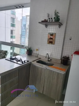 Imagem Apartamento com 105 m² com 3 (três) quartos, uma suíte, duas vagas de garagem, ampla área de lazer.