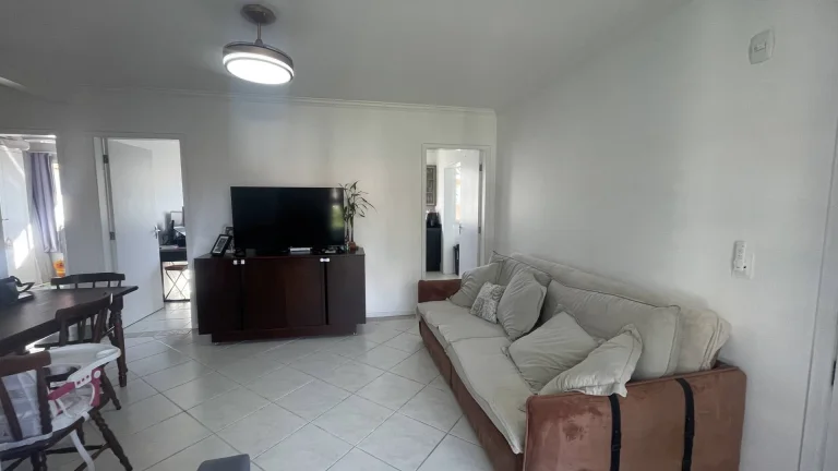 Imagem Apartamento com 3 Quartos e Sacada com Churrasqueira – Canasvieiras