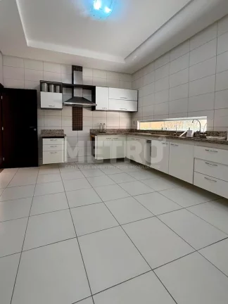 Imagem Casa para locação no bairro Antônio Cassimiro, 3 quartos, Petrolina-PE