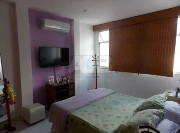 Imagem Apartamento de 3 quartos (1 suíte), em Copacabana, 92m2, 1vaga, mobiliado.