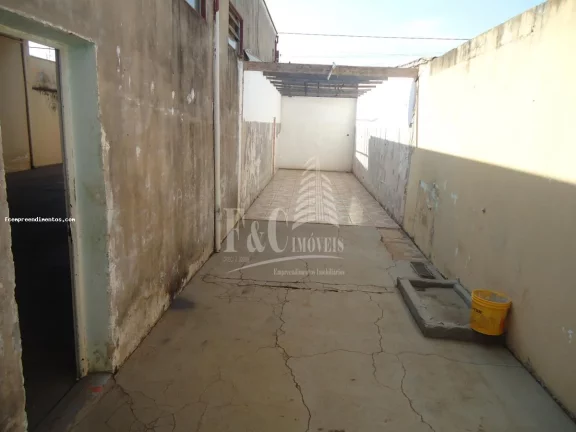 Imagem Casa para Venda em Limeira, JARDIM DO LAGO, 3 dormitórios, 3 suítes, 2 banheiros, 6 vagas