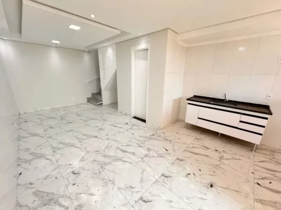 Imagem Sobrado com 2 dormitórios à venda, 118 m² por R$ 550.000,00 - Parque Santa Rosa - Suzano/SP