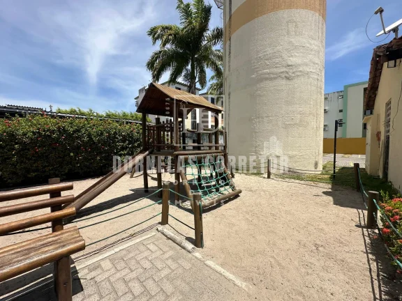 Imagem APTO TÉRREO COM 2 QUARTOS, SALA 2 AMBIENTES E MERCADO NO CONDOMÍNIO | ACEITA FINANCIAMENTO.
