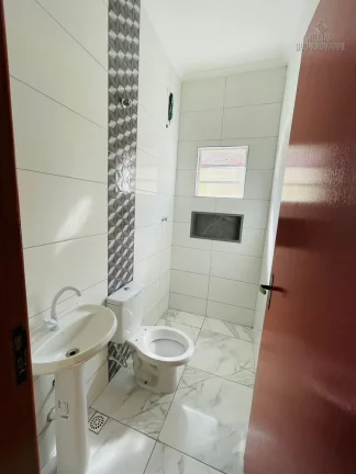 Imagem LINDA CASA COM PISCINA EM MONGAGUÁ LADO PISTA