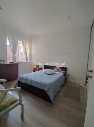 Imagem Apresentamos esta belíssima casa, muito bem localizada, ideal para quem busca conforto, segurança ...