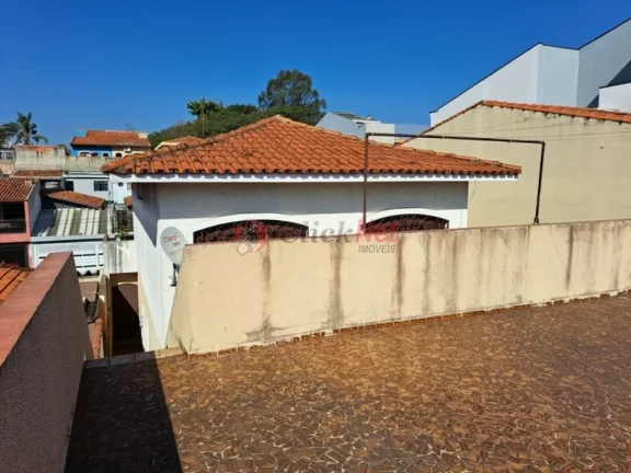 Imagem Sobrado espaçoso bem localizadoà venda no bairro Assunção, São Bernardo do Campo, com 3 dormitórios, sendo 1 suíte, 5 vagas, 246 m².