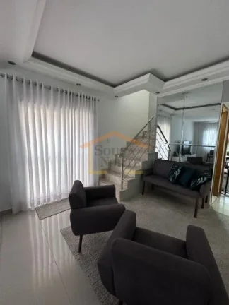 Imagem Casa em Condomínio Fechado!
Excelente casa, 3 dormitórios, sendo 2 suítes, lavabo, sala para dois...