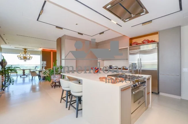 Imagem Apartamento lindíssimo na Rua Curitiba em frente ao parque do Ibirapuera com 332m².