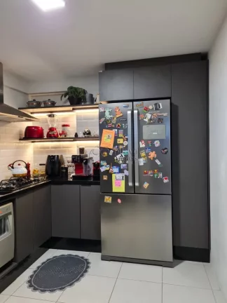 Imagem Apartamento de luxo no Centro de Macaé-RJ: 3 quartos, 3 suítes, 2 salas, 4 banheiros, 2 vagas, 120m2 de área. Venda ou locação!