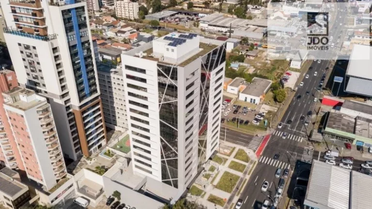 Imagem Imóvel Comercial a Venda no bairro Champagnat - Curitiba, PR