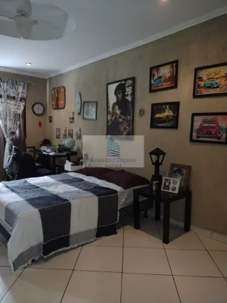 Imagem Casa em condomínio à venda no Rio de Janeiro-RJ, bairro Taquara: 3 quartos, 1 suíte, 2 salas, 2 banheiros, 1 vaga, 200m².