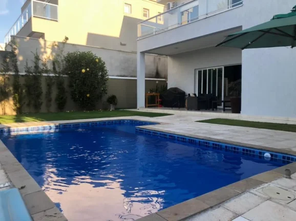 Imagem Casa em Alphaville - 280m²