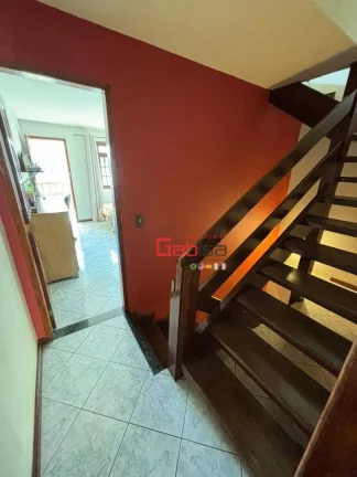 Imagem Casa com 2 dormitórios à venda, 250 m² por R$ 450.000,00 - Jardim Excelsior - Cabo Frio/RJ