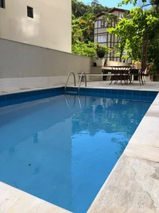 Imagem APARTAMENTO COM 3 DORMITÓRIOS, 2 VAGAS, PRÉDIO COM PISCINA E CHURRASQUEIRA.