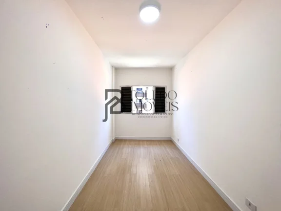 Imagem Apartamento Padrão de 01 dormitório REFORMADO, menos de 200 metros do mar na Aviação/PG