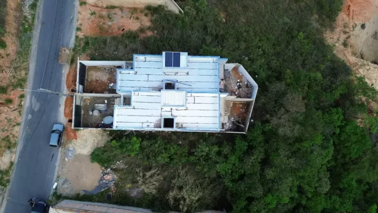 Imagem PLACA FOTOVOLTAICA FUNCIONANDO+3QUARTOS+SUÍTE+4VAGAS+ILUMINAÇÃO