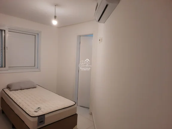 Imagem Apartamento à venda no Guarujá na Praia das Astúrias.