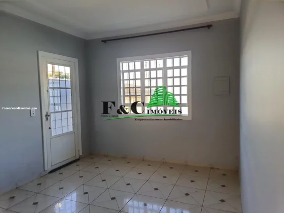 Imagem Casa para Venda em Arandu, Jardim Itália, 3 dormitórios, 1 banheiro, 2 vagas
