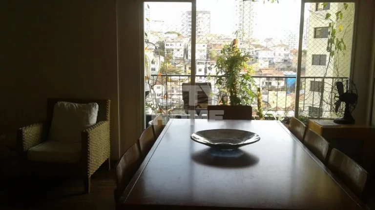 Imagem Apartamento com 117m2, 3 dormitórios ( 1 suíte ), 3 banheiros e 2 vagas na garagem. Apartamento re...