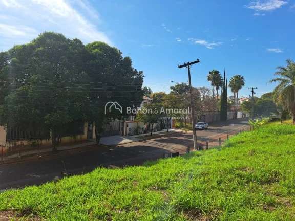 Imagem Excelente oportunidade para quem deseja comprar um terreno de 570m², com localização privilegiada...