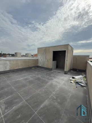 Imagem Sobrado 03 quartos sendo uma suíte, terraço, no Capão da Imbuia em Curitiba PR