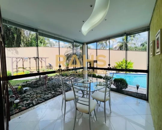 Casa averbada de alto padrão com privacidade e exclusividade junto à natureza no bairro América a...