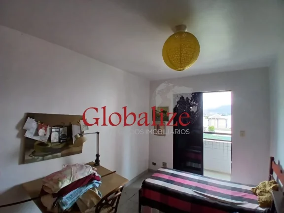 Imagem Apartamento 03 dormitórios sendo 01 suíte elevador e vaga de garagem demarcada Ponta da Praia R$ 900.000,00