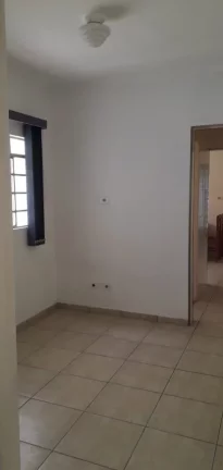 Imagem Casa à venda em Santo André-SP, Jardim do Estádio: 2 quartos, 1 banheiro, 2 vagas, 150m² de área!