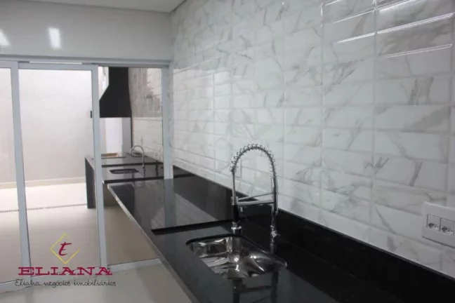 Imagem Sobrado à venda em São Paulo, Jardim Regina, com 3 quartos, 160m²