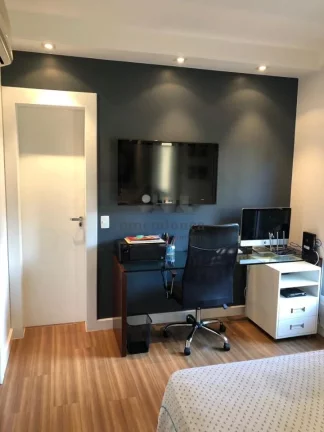 Imagem Apartamento em Higienópolis com 3 quartos (2 suítes) e 3 vagas, 196m²