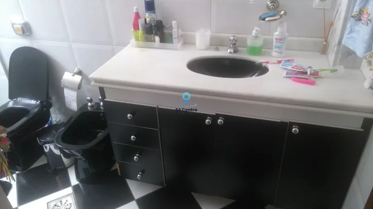 Imagem Excelente apartamento para alugar no bairro Funcionários em Belo Horizonte. Com 4 dormitórios, sen...