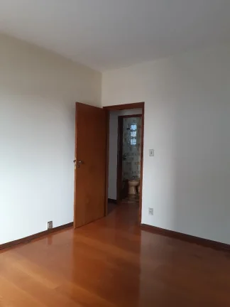 Imagem Apartamento 76M², 2Q, 1 Sala, 2 Banheiros.