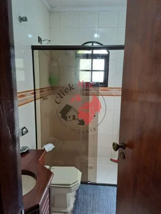 Imagem Lindo sobrado bem localizado no Parque Terra Nova II com 4 dormitórios, sendo 1 suíte, 2 vagas, 214 m².