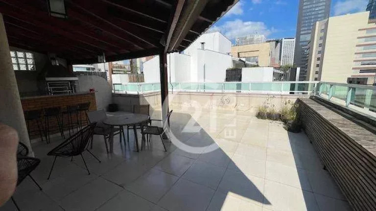 Imagem Cobertura de 140m² com Terraço Privativo - Vila Olímpia, SP