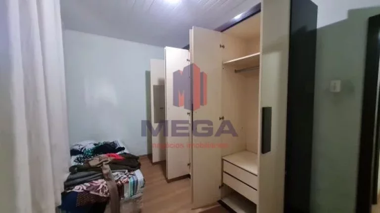 Imagem Excelente casa na região central de vila velha. Próxima a todo tipo de comercio. Situada em rua tra