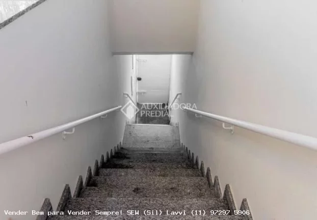 Foto do imóvel: Vende-se área comercial, 2 pavimentos, 1 restaurante ou loja, 2 clinica ou consultório. Foto do imóvel: Vende-se área comercial, 2 pavimentos, 1 restaurante ou loja, 2 clinica ou consultório.