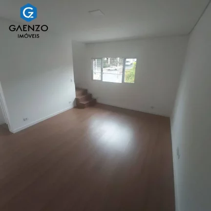 Imagem SOBRADO NOVO GEMINADO COM 130 m² - 3 Suites, 4 Vagas !!!