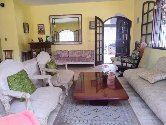Imagem CASA À VENDA 161M² EM ITAIPU EXCELENTE TERRENO 450 M² .