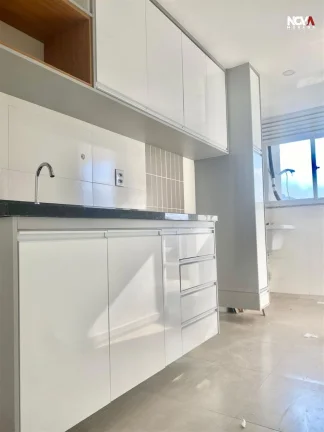 Imagem Apartamento em andar alto, com excelente ventilação, vista aberta e localização privilegiada a p...