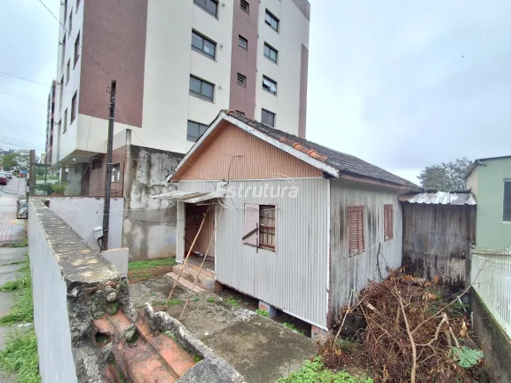 Terreno de 250m² no bairro Menino Jesus