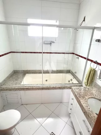 Imagem Casa sobrado á venda no Embaré em Santos