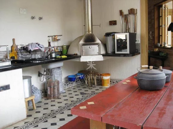 Imagem Casa à venda ao lado do Colégio Miguel de Cervantes, 530 m² com 3 suítes, 4 vagas - Morumbi /SP