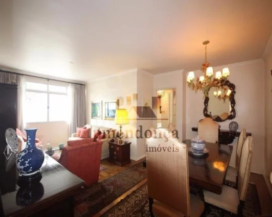 Imagem Apartamento amplo, arejado, com living para 2 ambientes, 2 dormitórios, lavabo, cozinha, área de s...