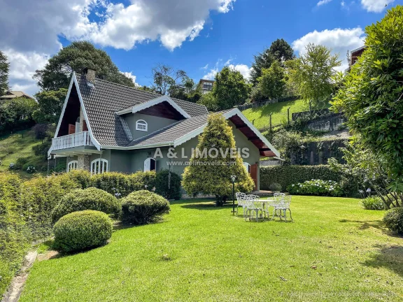 Imagem Casa em Campos do Jordão | Alto do Capivari | 4 Suítes, Lareira e Vista